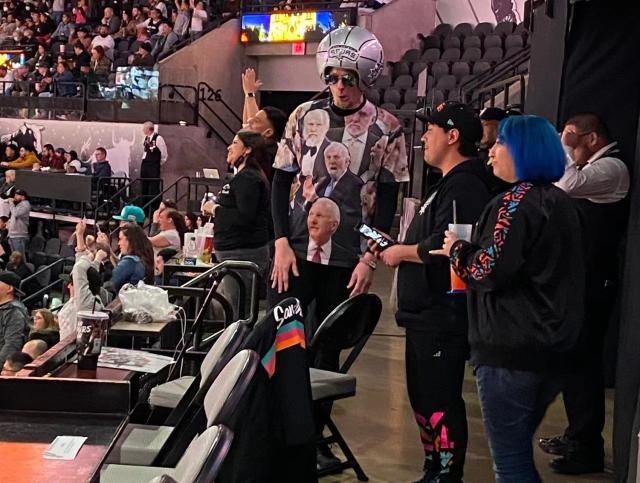 开云官网-【现场】被兴奋和喜悦淹没！见证波波登顶历史第一